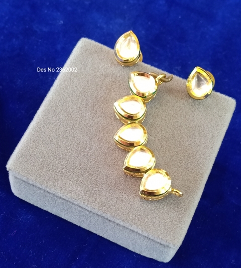 Aarzoo Jewellers